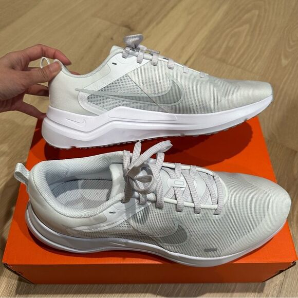 NEW Mens size 11 Nike Downshifter 12 White Pure Platinum Running Shoes NIB - Picture 6 of 15